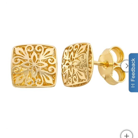 Elegant Gold Filigree Earrings
